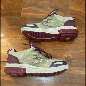 Gravity Defyer Shoes